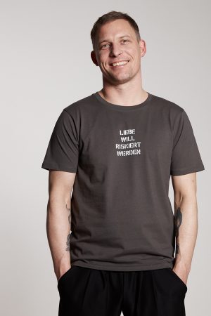 LIEBE WILL RISKIERT WERDEN - Herrenshirt
